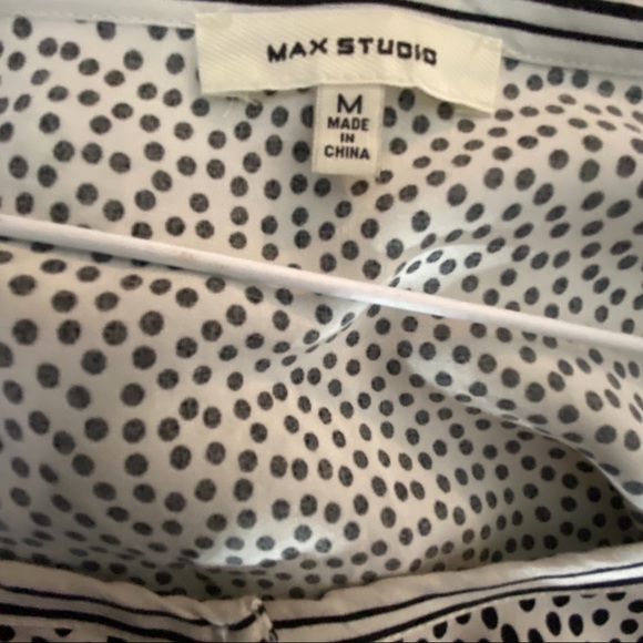 Max studio button front Blouse NWOT - Picture 4 of 8